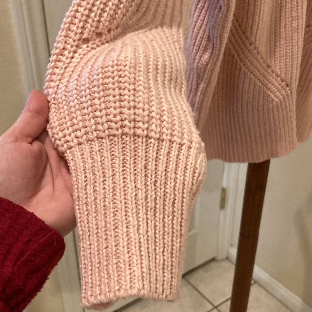 Sweater - Picture 5 of 5